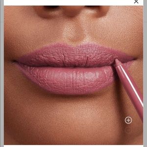 Thrive Causemetics lip fuller lip liner in shade Ghizlan (plum mauve)